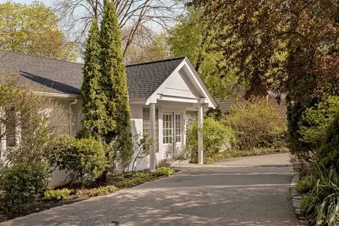 199 Brookline St, Newton, MA 02459