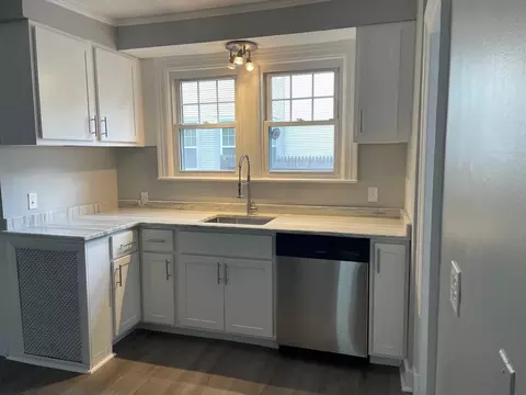 79 Perkins St, Springfield, MA 01118 photo 9