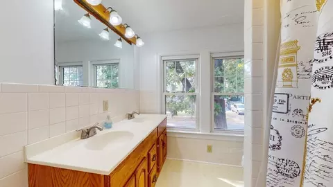 79 Perkins St, Springfield, MA 01118 photo 39