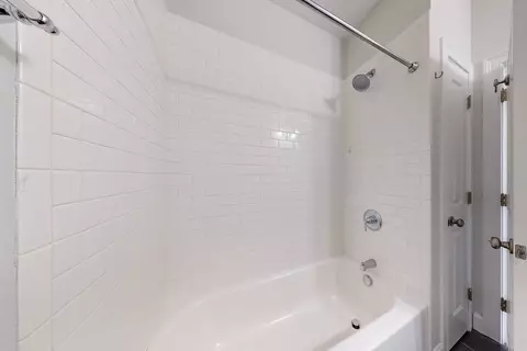 407 Pleasant St #1B, Melrose, MA 02176 photo 10