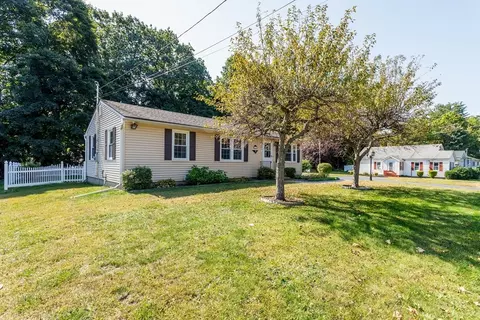66 Chestnut St, Leominster, MA 01453