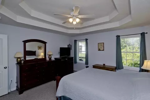 19 Maplecrest Cir #19, Chicopee, MA 01013 photo 13