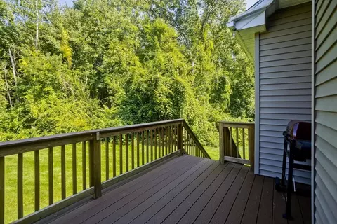 19 Maplecrest Cir #19, Chicopee, MA 01013 photo 21