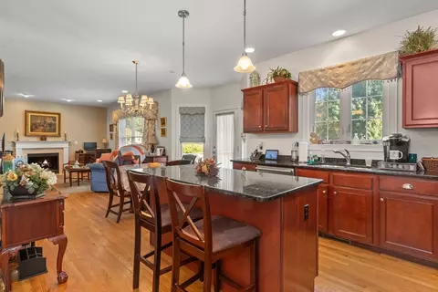 5 Grace Ct, Wakefield, MA 01880 photo 7
