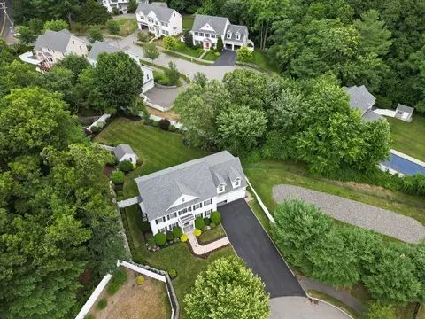 5 Grace Ct, Wakefield, MA 01880 photo 3