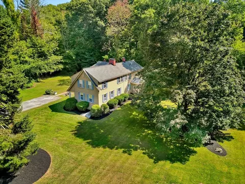 19 Mackintosh, Lincoln, MA 01773