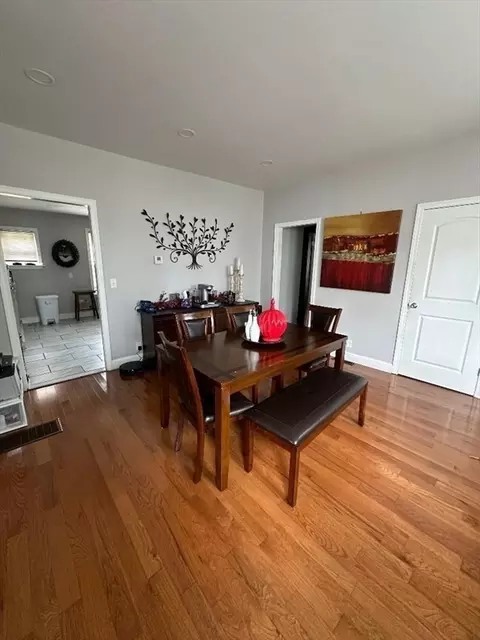 11 Florida, Springfield, MA 01109 photo 8