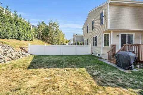 Exterior - 56 Honeysuckle Rd, Worcester, MA 01604 photo 4 of 6