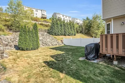 Exterior - 56 Honeysuckle Rd, Worcester, MA 01604 photo 5 of 6