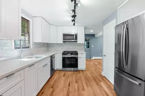 15 Brook St, Rowley, MA 01969 photo 10