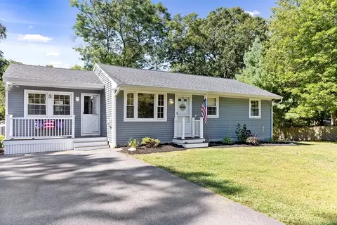 28 Water St, Berkley, MA 02779