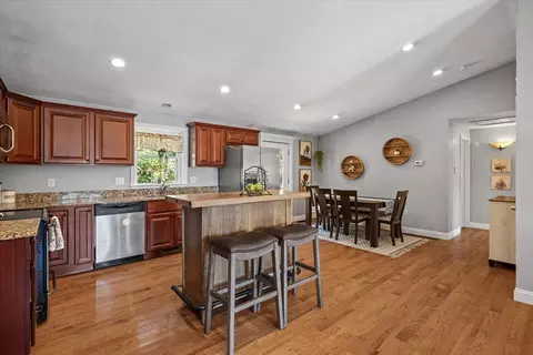 1 Farm St, Worcester, MA 01602 photo 13