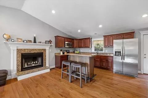 1 Farm St, Worcester, MA 01602 photo 14