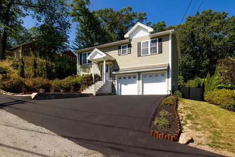 1 Farm St, Worcester, MA 01602 photo 3
