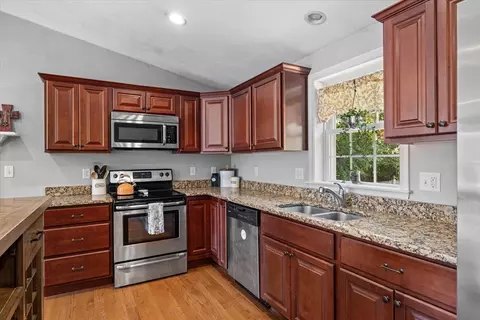 1 Farm St, Worcester, MA 01602 photo 15