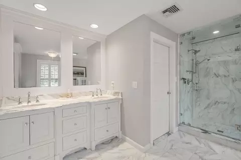 8 Sutton Pl, Weston, MA 02493 photo 21
