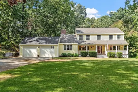 16 Wethersfield Dr, Andover, MA 01810