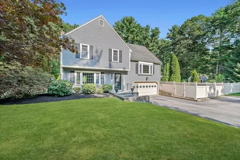 22 Forest St, Marshfield, MA 02050 photo 3