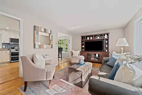 22 Forest St, Marshfield, MA 02050 photo 5