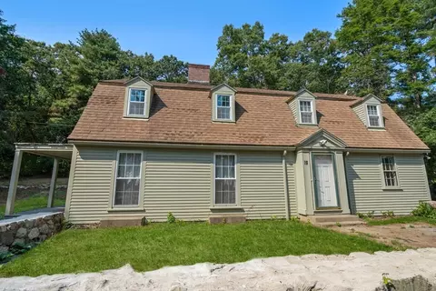 18 Kingsbury Ln, Weston, MA 02493