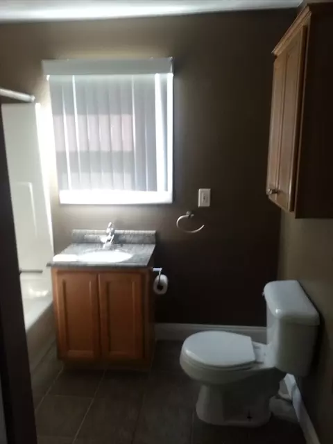 1928 N Main St #5, Fall River, MA 02720 photo 12