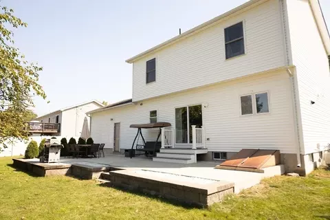 16 Jacob St, Chicopee, MA 01020 photo 22
