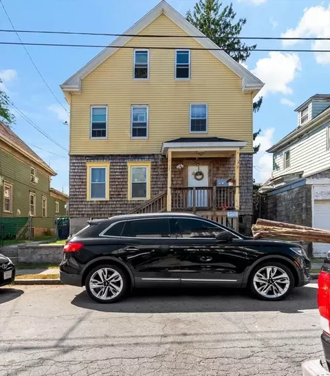 473 Summer St, New Bedford, MA 02740