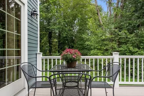 35 Lynn Rd, Needham, MA 02494 photo 4