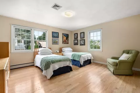 35 Lynn Rd, Needham, MA 02494 photo 21