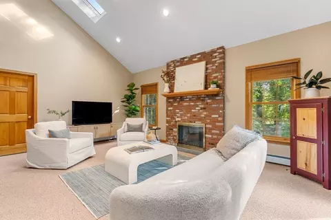 35 Lynn Rd, Needham, MA 02494 photo 13