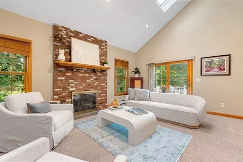 35 Lynn Rd, Needham, MA 02494 photo 14