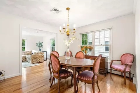 35 Lynn Rd, Needham, MA 02494 photo 9