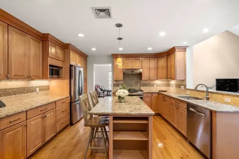 35 Lynn Rd, Needham, MA 02494 photo 10