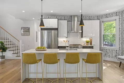 73 Central St #2, Somerville, MA 02143