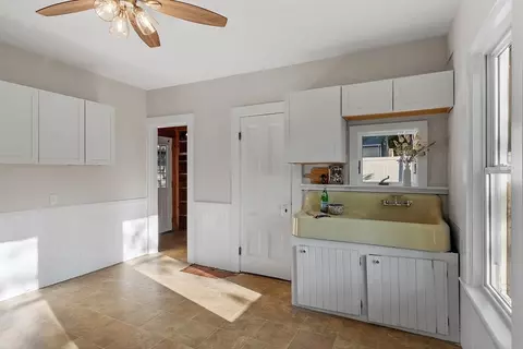 Entry Way - 143 E Central St, Natick, MA 01760 photo 3 of 4