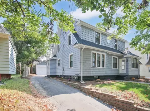 29 Benz St, Springfield, MA 01118 photo 3