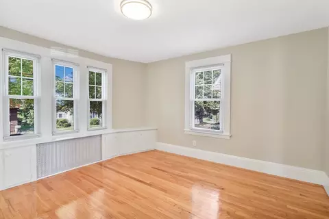 29 Benz St, Springfield, MA 01118 photo 8