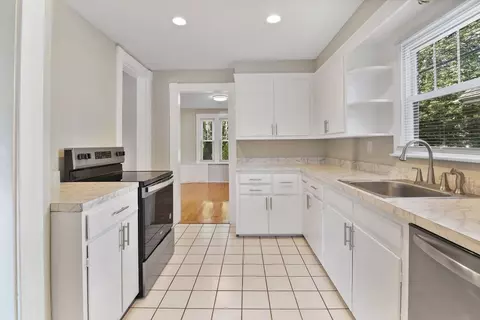 29 Benz St, Springfield, MA 01118 photo 16