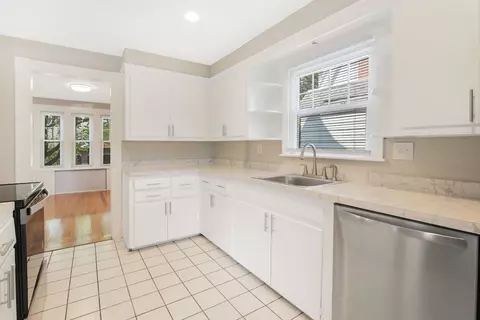 29 Benz St, Springfield, MA 01118 photo 12