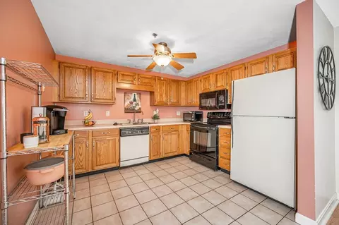 39 Parlin St #106, Everett, MA 02149 photo 7
