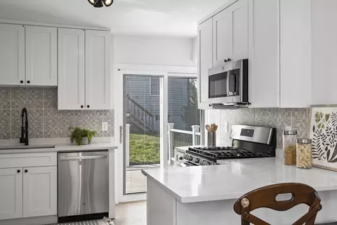 Kitchen - 161 Mount Pleasant St, Fall River, MA 02720 photo 2 of 4