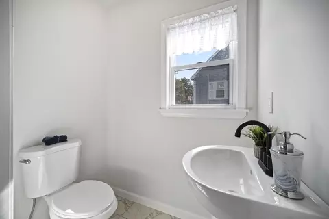 Bath - 161 Mount Pleasant St, Fall River, MA 02720 photo 1 of 3