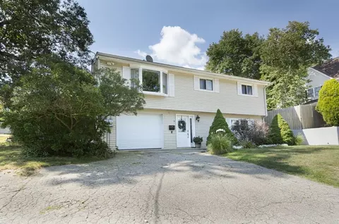 Exterior - 3 Freeman St, Worcester, MA 01604 photo 3 of 10