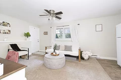 Living - 3 Freeman St, Worcester, MA 01604 photo 3 of 4