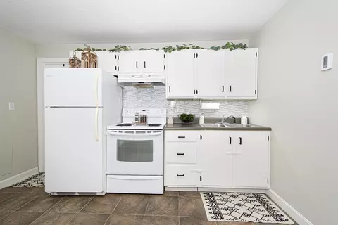 Kitchen - 3 Freeman St, Worcester, MA 01604 photo 4 of 4