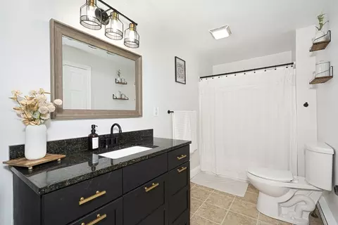 Bath - 3 Freeman St, Worcester, MA 01604 photo 1 of 2