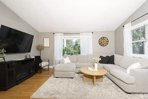 Living - 3 Freeman St, Worcester, MA 01604 photo 1 of 4