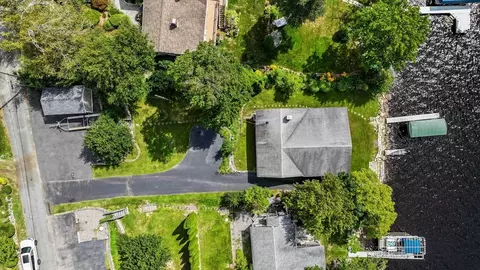 103 Hackett Ave, Lakeville, MA 02347