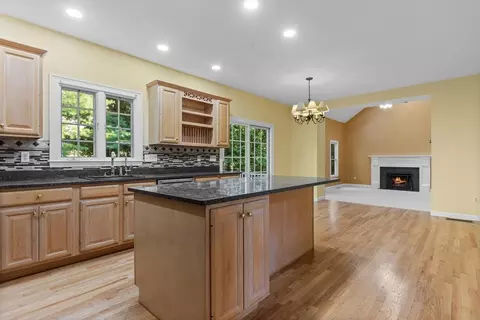 10 Walnut St #10, Acton, MA 01720 photo 2