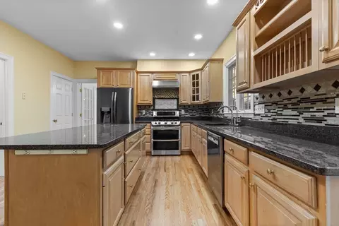 10 Walnut St #10, Acton, MA 01720 photo 5
